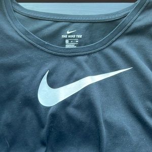 Nike tee size small